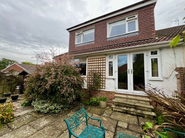 Property photo 1 of 12 Exterior