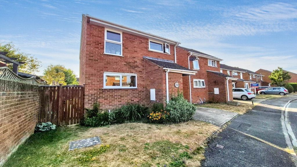 Property photo 1 of 12