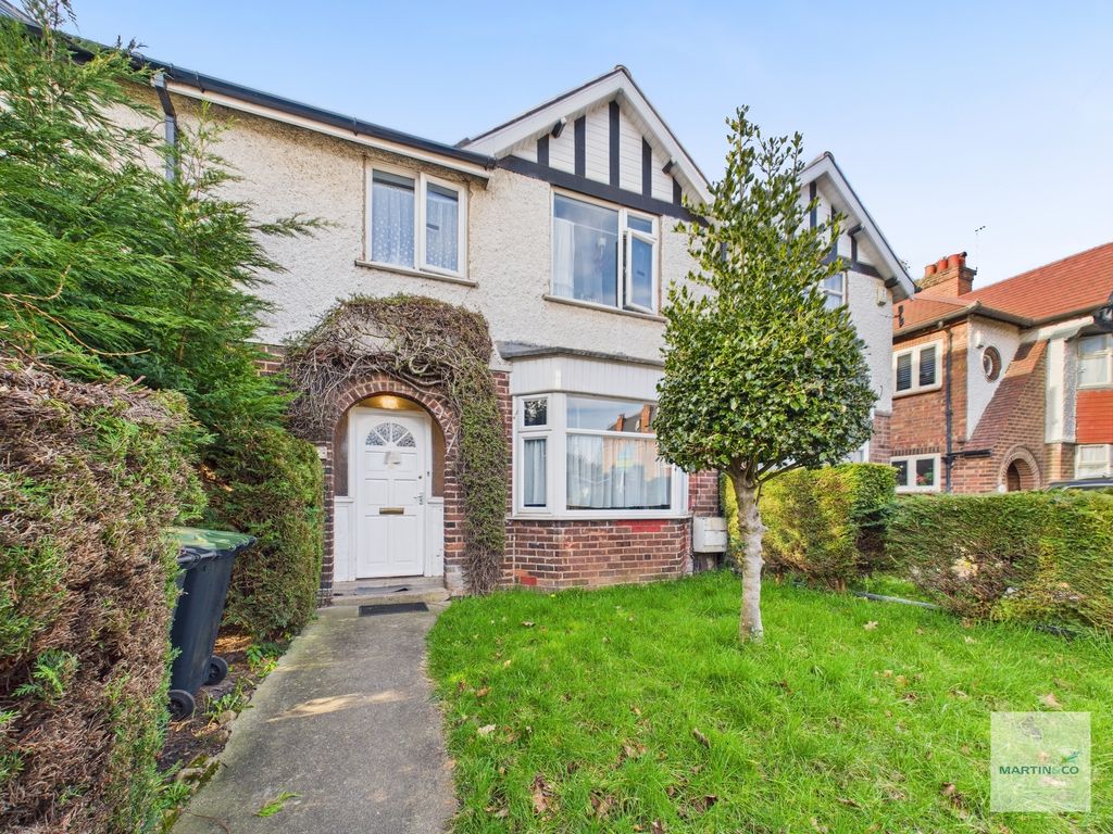 Property photo 1 of 15 Cam03394G0-Pr0250-Still014