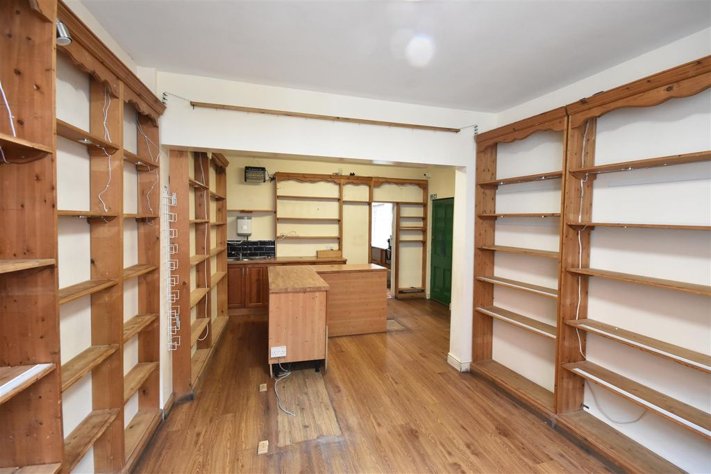 Property photo 2 of 4 Sales Shop 2.Jpg