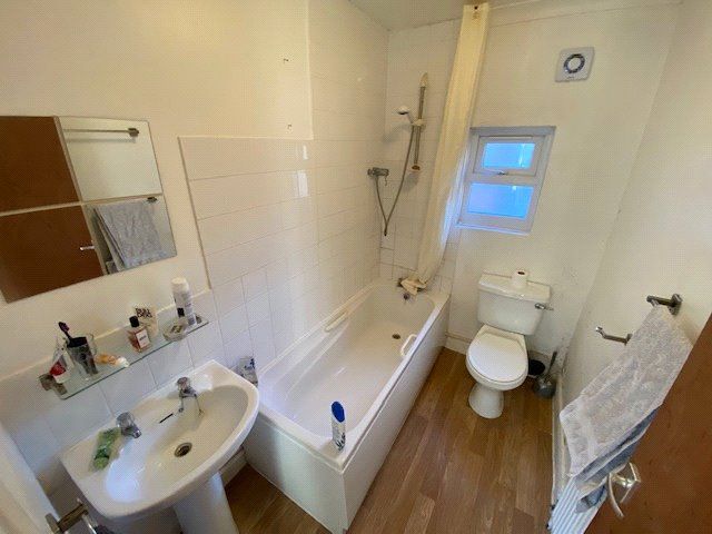 Property photo 3 of 9 Picture No. 04