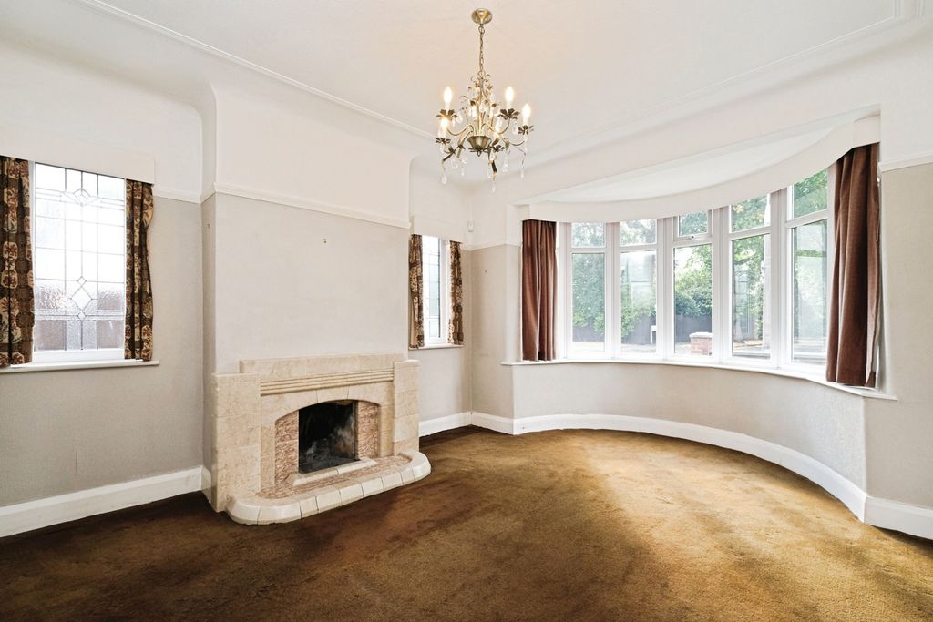 Property photo 3 of 20 Photo