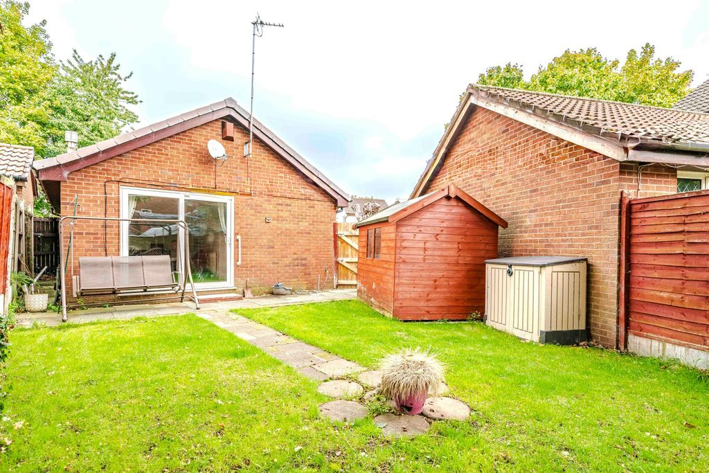 Property photo 2 of 18