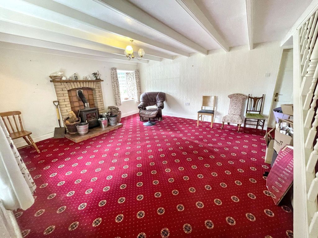 Property photo 3 of 23