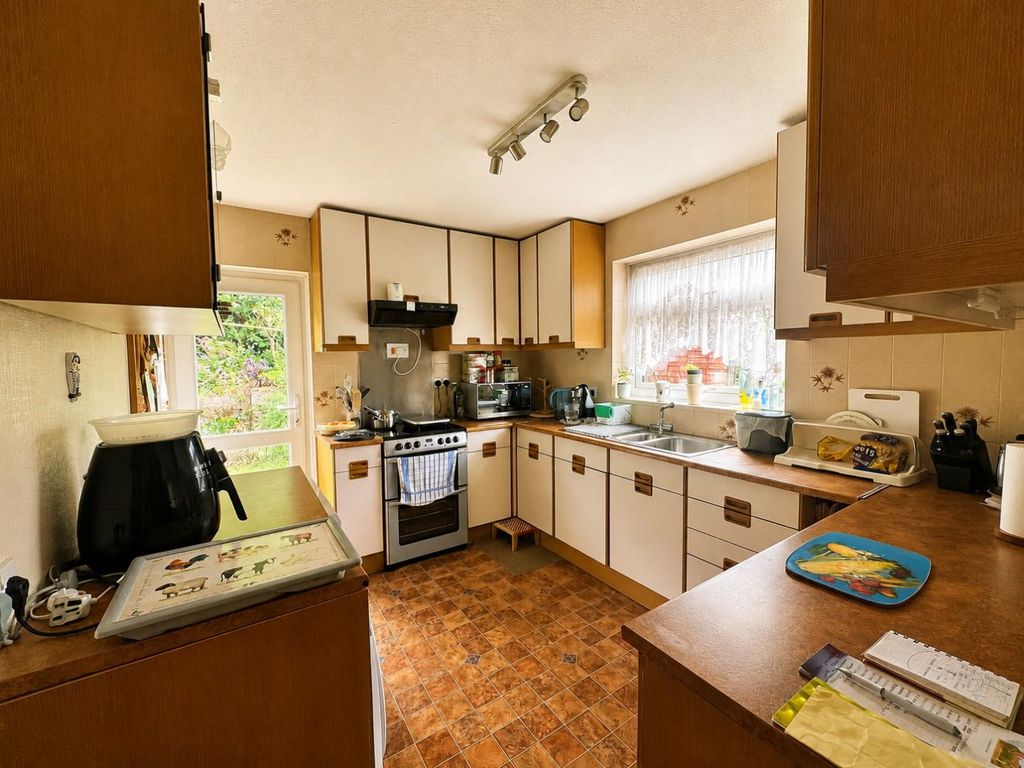 Property photo 3 of 16 8 Orchard Leaze - Kitchen.Jpeg