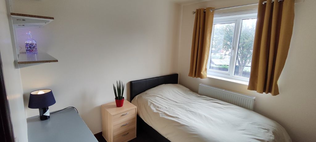 Property photo 3 of 9 Picture No. 06