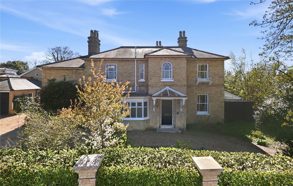 Property photo 1 of 19 63 Anglesea Road