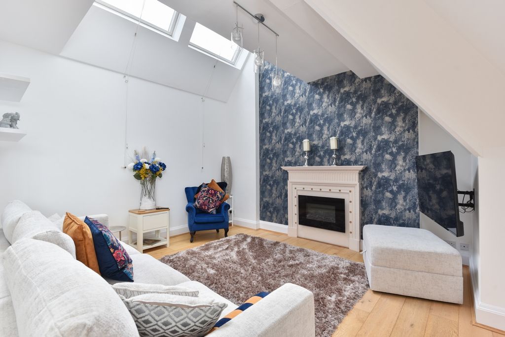 Property photo 3 of 21 5154395