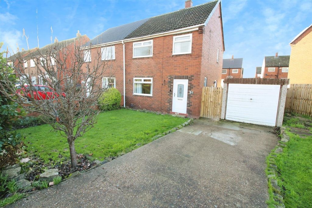 Property photo 1 of 10 Outside