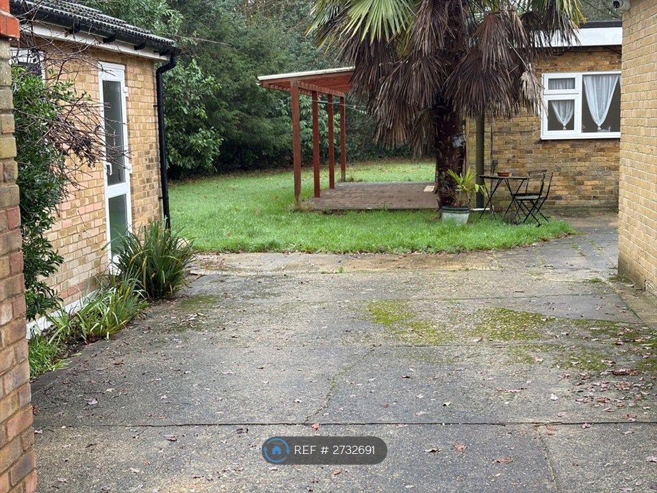 Property photo 3 of 8 Off Road Parking Bay