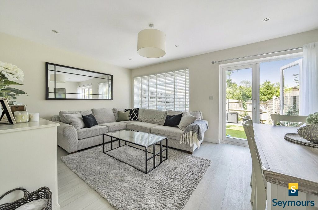 Property photo 3 of 15 Living/Dining Room