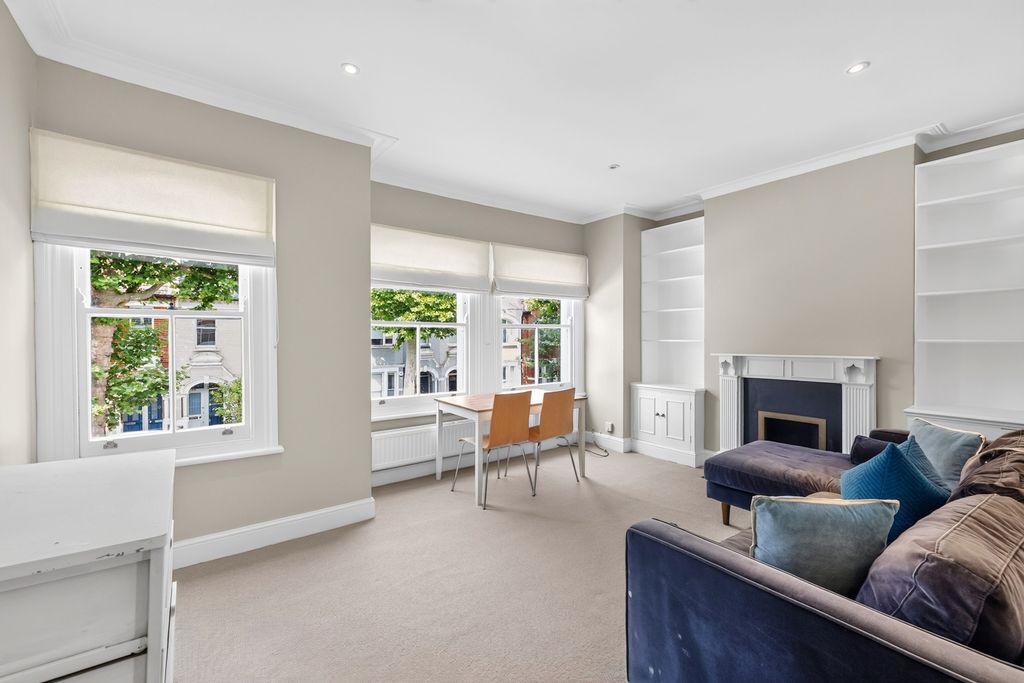 Property photo 1 of 11 Pbox-Img.Jpg