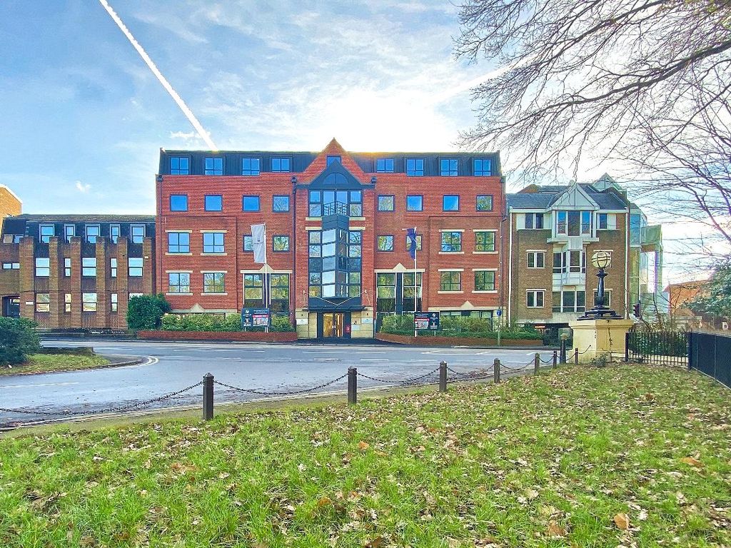 Property photo 1 of 8 1