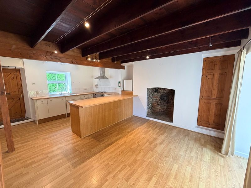 Property photo 3 of 16 Dining Room