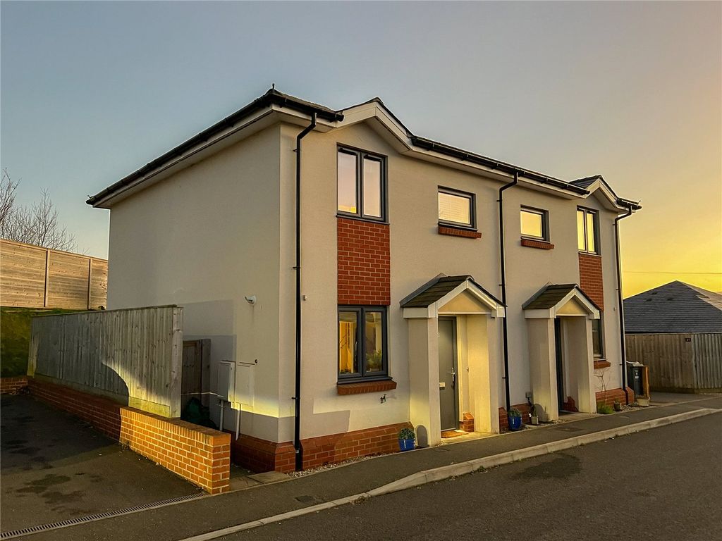 Property photo 1 of 9 Picture No. 01