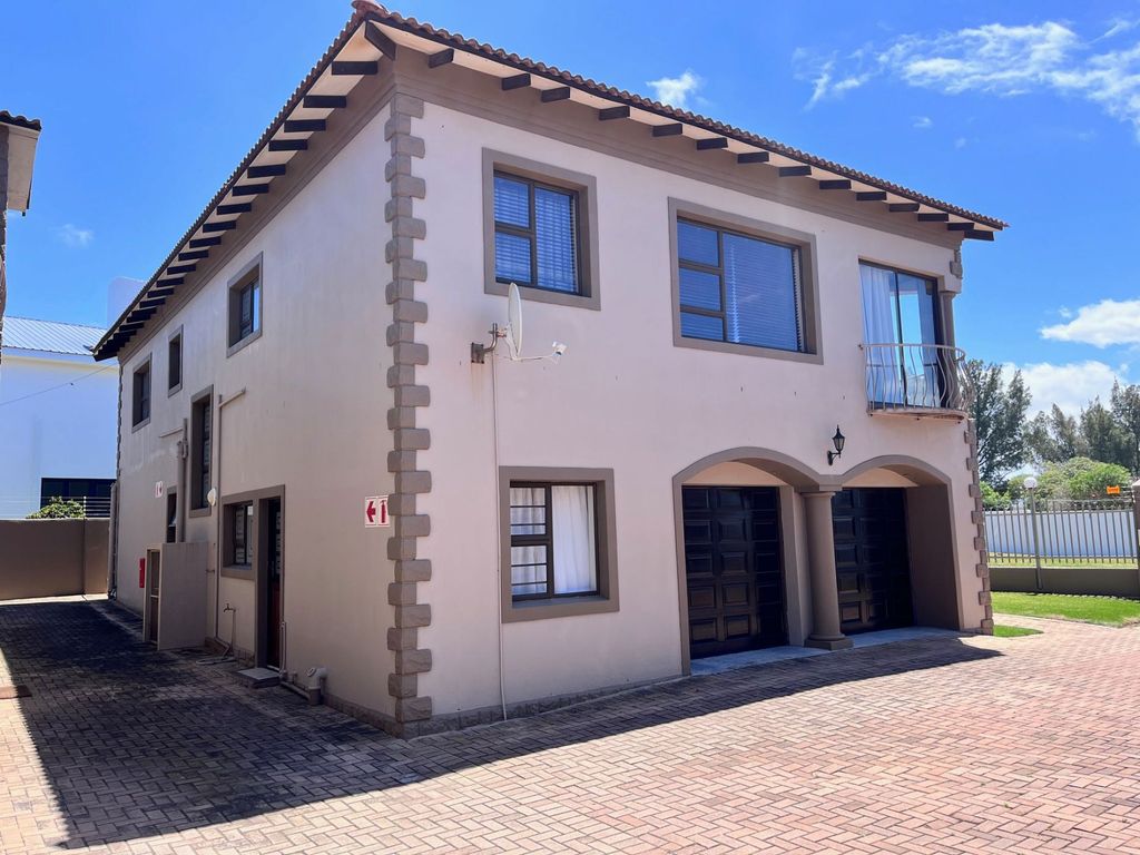 Property photo 2 of 28 1Jf1721101