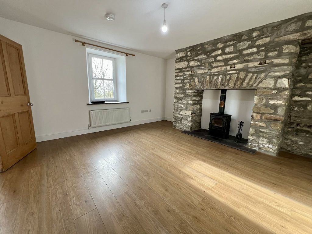 Property photo 2 of 13 Img_2448