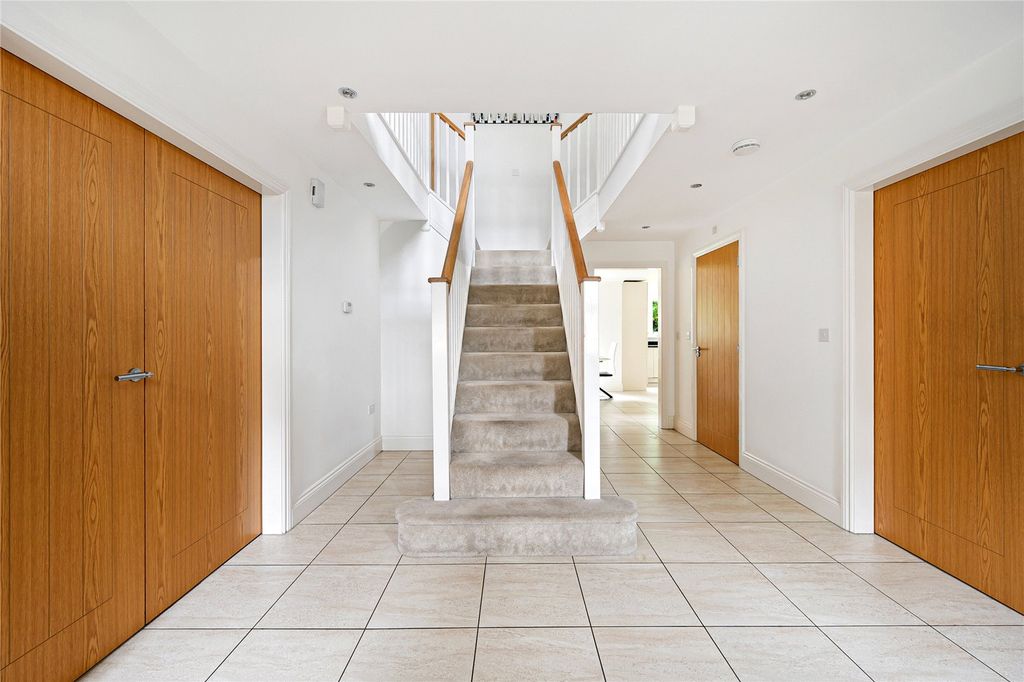 Property photo 3 of 39 Picture No. 32
