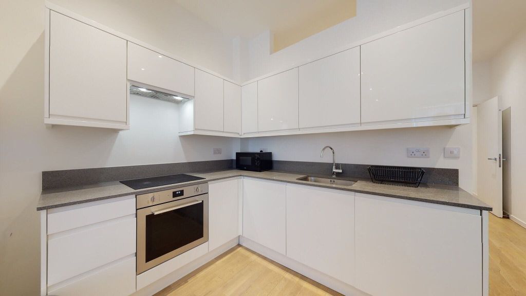 Property photo 2 of 12 Kitchen