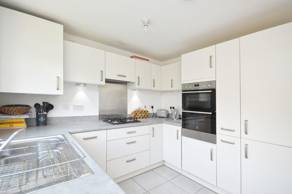 Property photo 2 of 20 Open Plan Kitchen/Dining Room