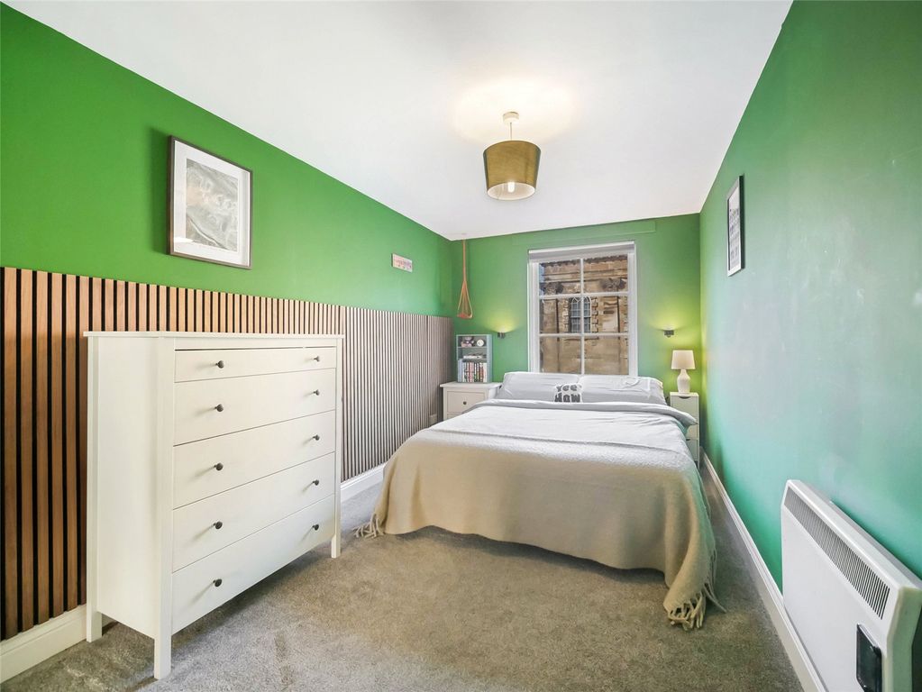 Property photo 3 of 26 Picture No. 13