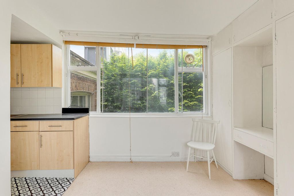 Property photo 1 of 12 Psq - Studio 26, 24 Pembridge Square, W2 4Dr-10.Jp