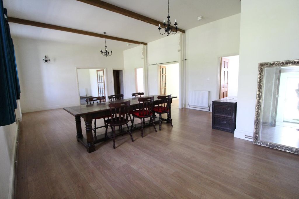 Property photo 3 of 12 0 General