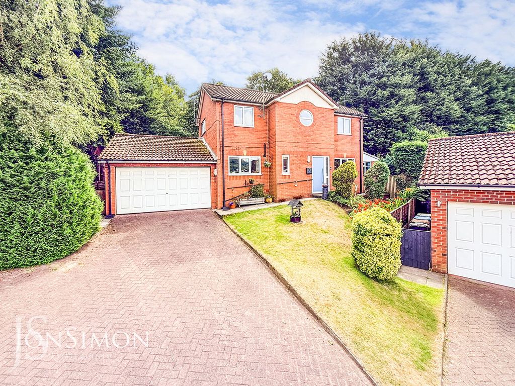 Property photo 1 of 33