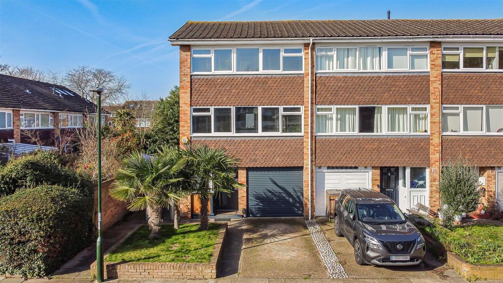 Property photo 1 of 35