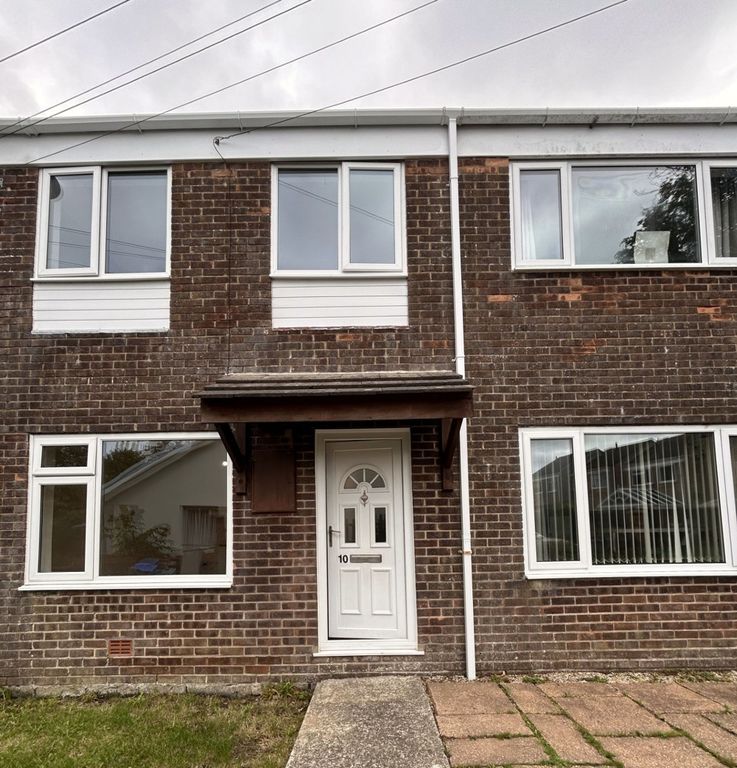 Property photo 2 of 19