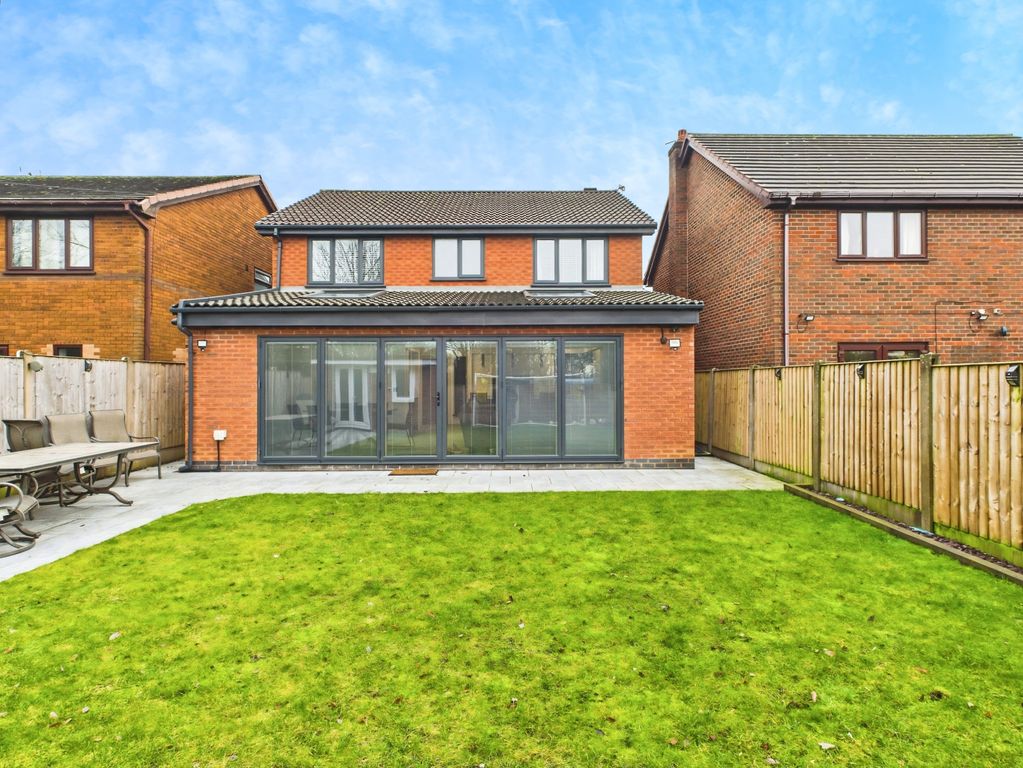 Property photo 2 of 42