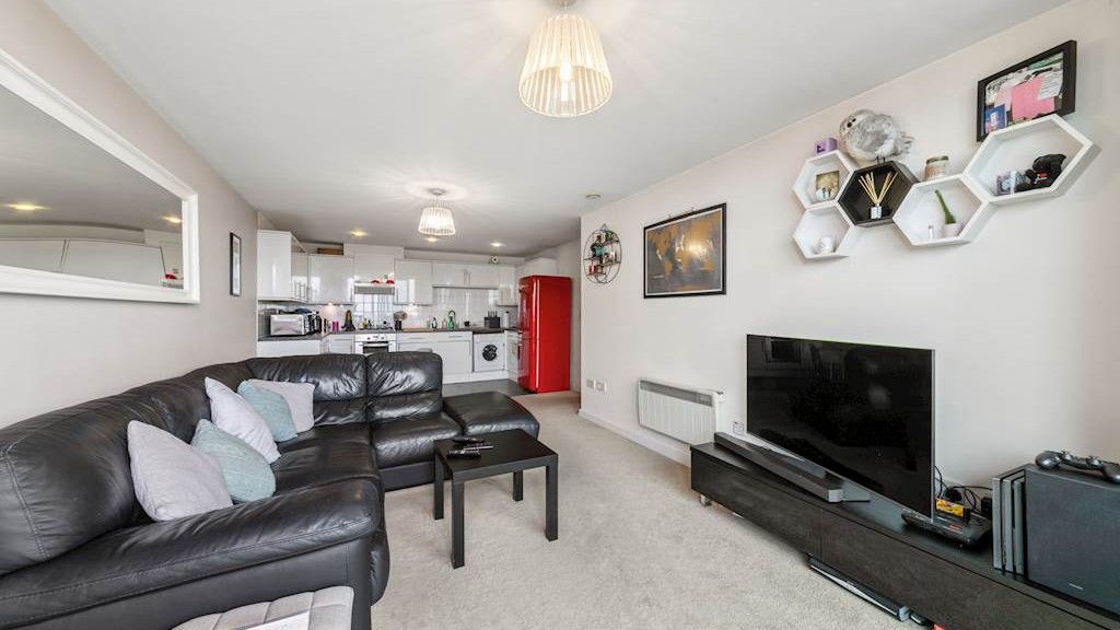 Property photo 3 of 15