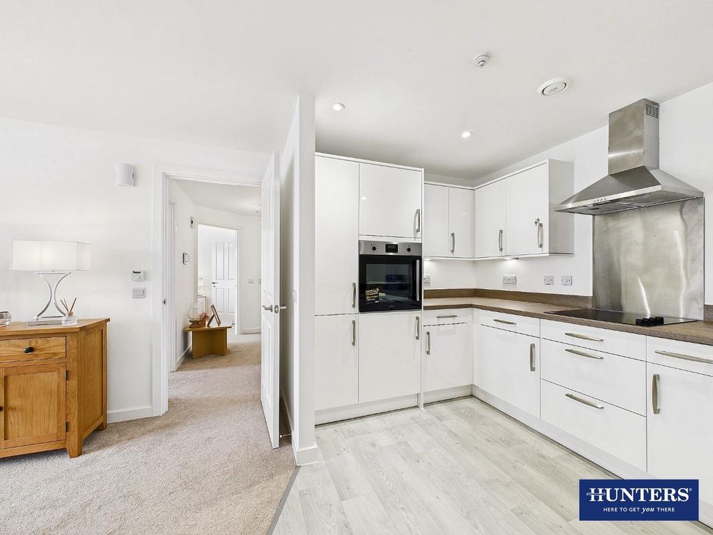 Property photo 3 of 13 Kitchen
