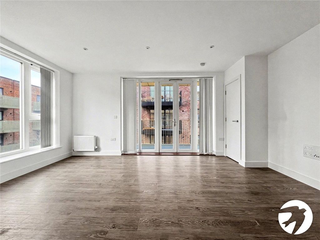 Property photo 3 of 9 Picture No. 04