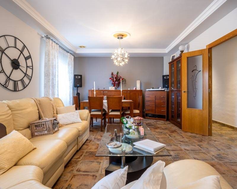 Property photo 3 of 50