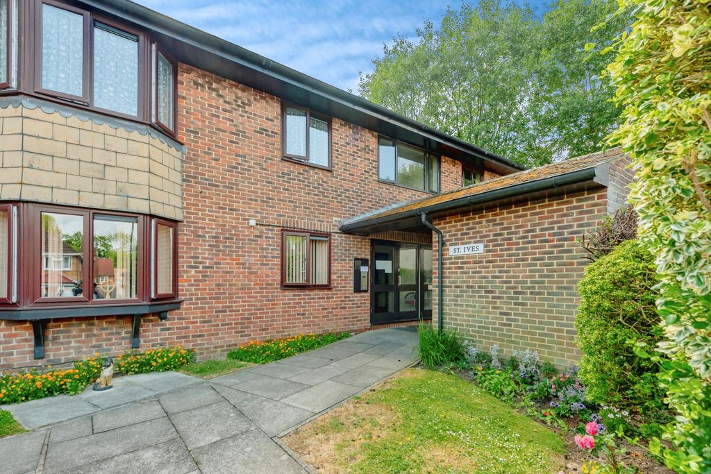 Property photo 2 of 13