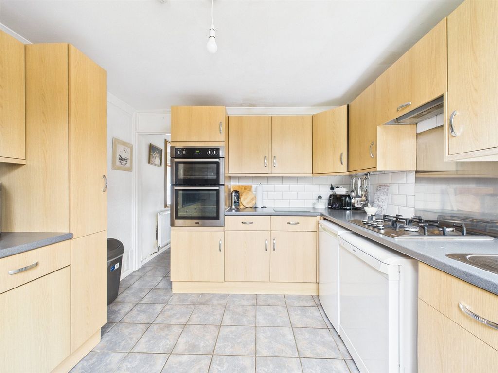 Property photo 2 of 15 Picture No. 05