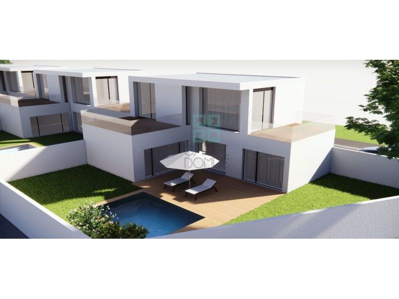 Property photo 2 of 57