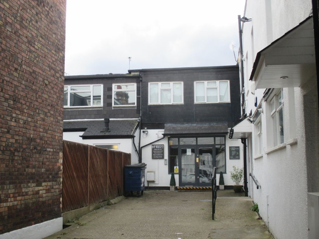 Property photo 1 of 5