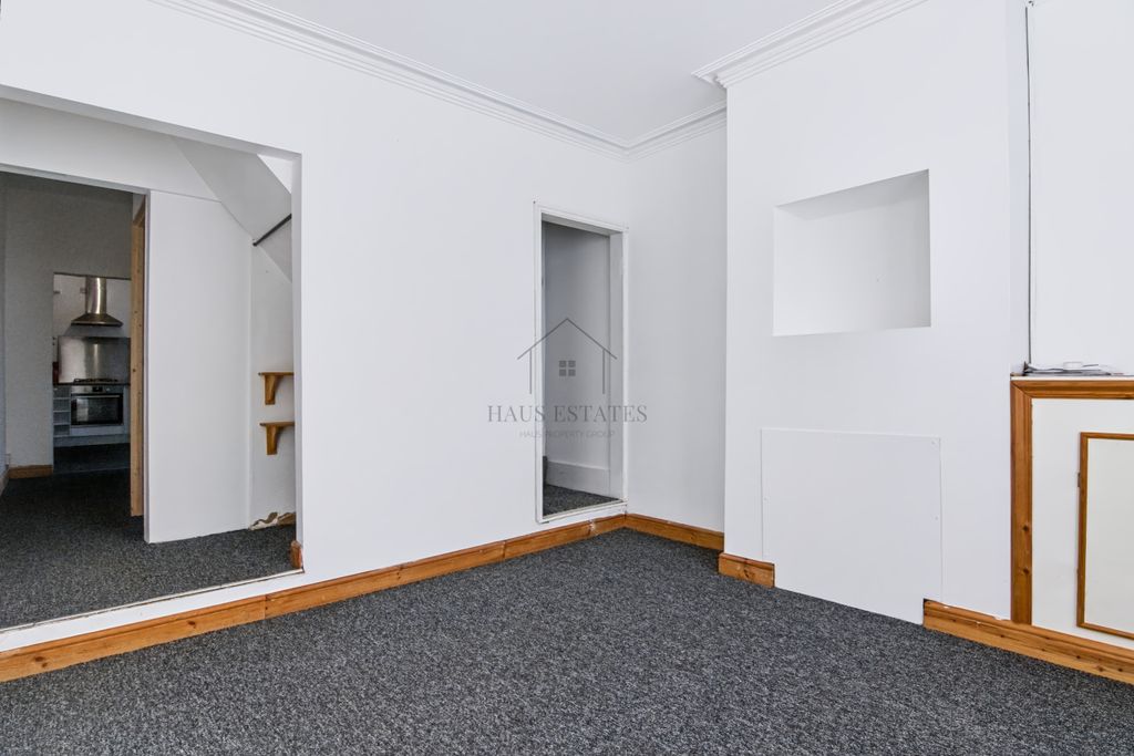 Property photo 2 of 10 2