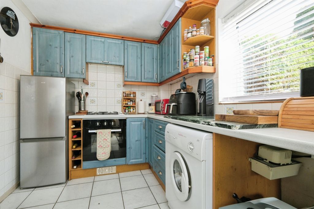 Property photo 3 of 14