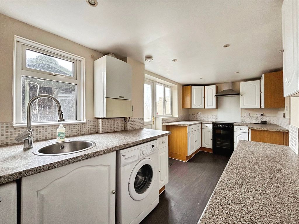 Property photo 2 of 13 Kitchen