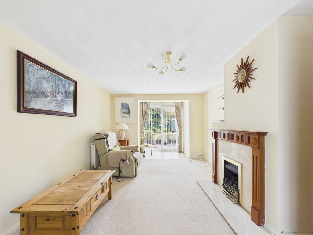Property photo 3 of 33
