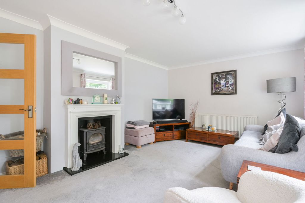 Property photo 3 of 18