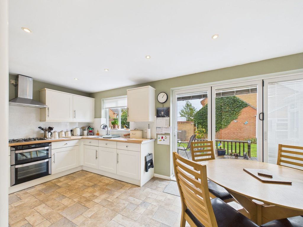 Property photo 3 of 25