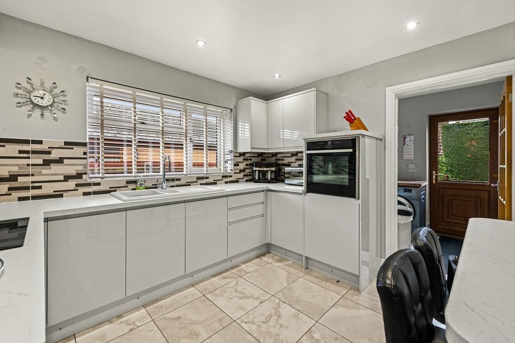 Property photo 2 of 19 Photo 2