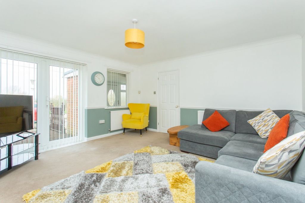 Property photo 2 of 13 Picture 2