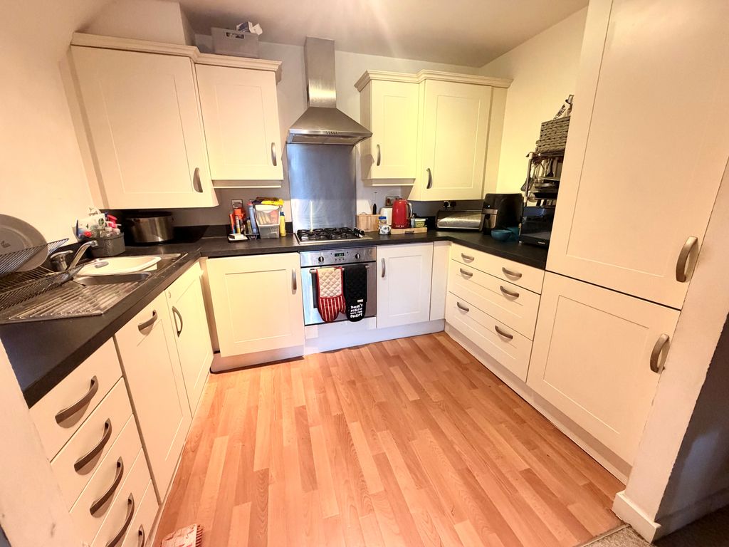 Property photo 2 of 5