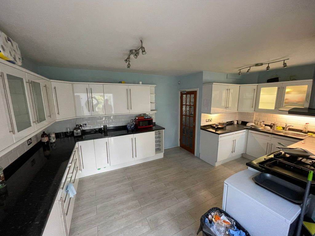 Property photo 3 of 3