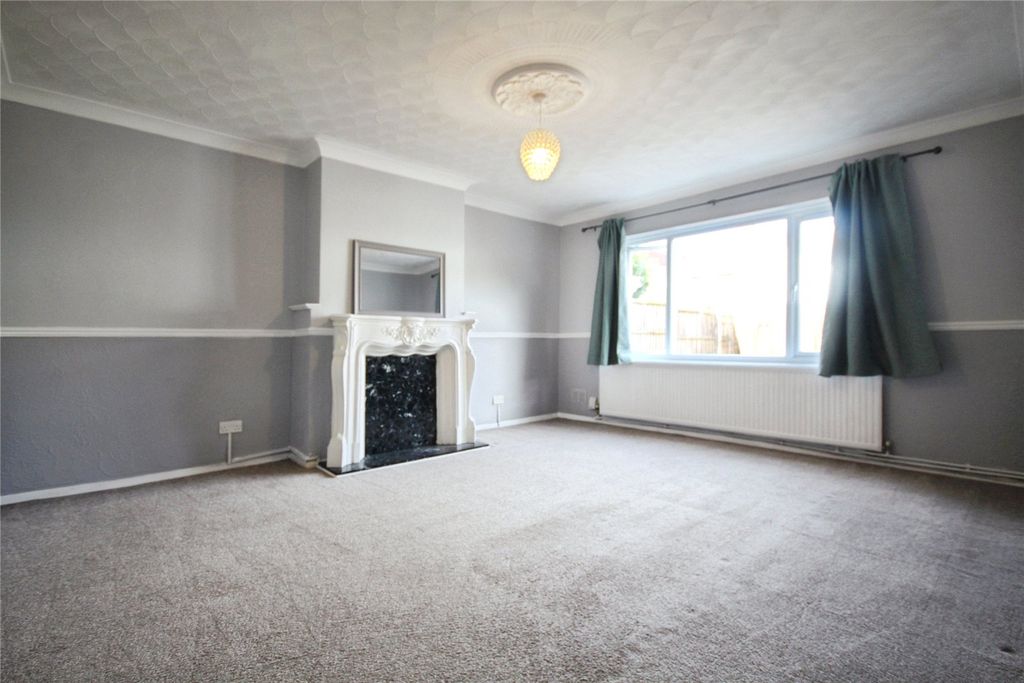 Property photo 2 of 8 Picture No. 29